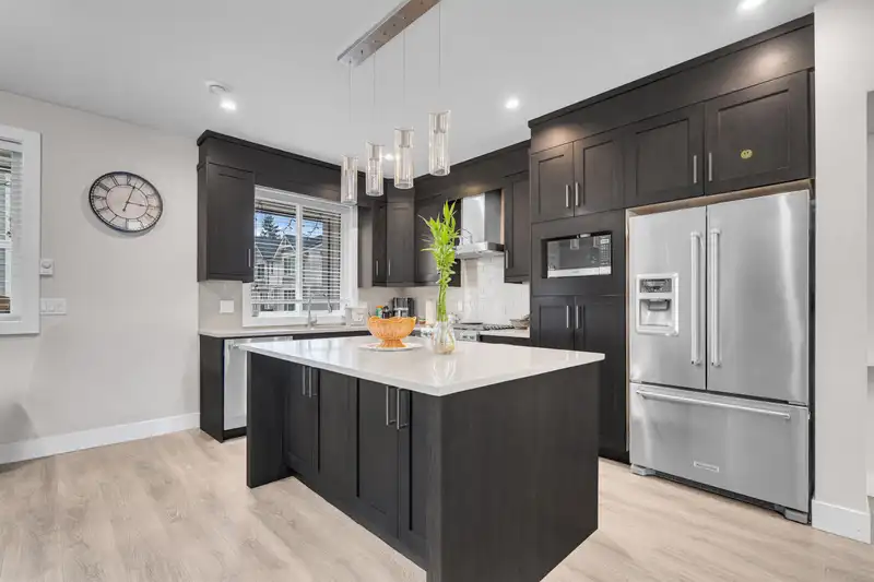 2 32035 MT WADDINGTON AVENUE - photo 4 of 28