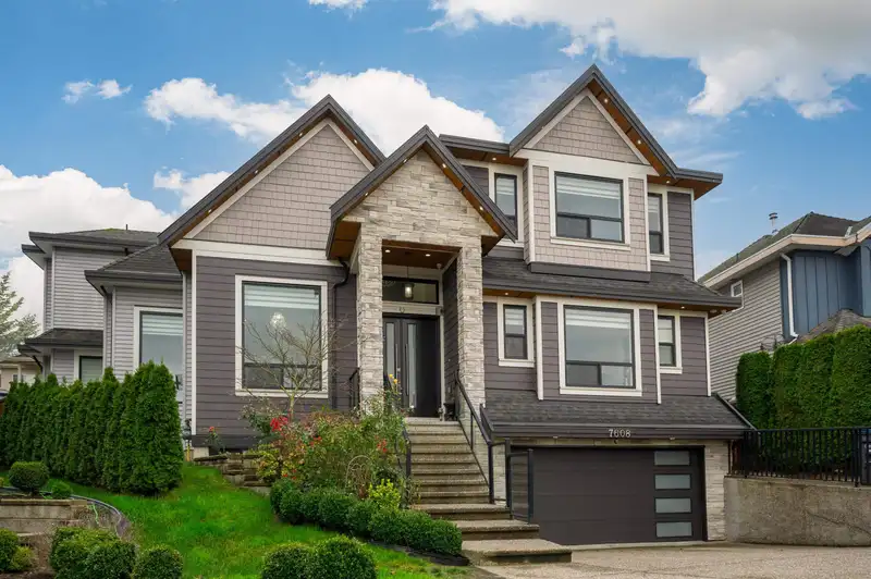 7608 144A STREET - photo 1 of 39