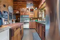 21411 2 AVENUE - thumbnail 8