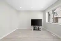 11 7420 MOFFATT ROAD - thumbnail 13