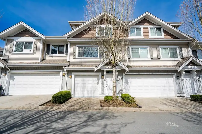 6 30748 CARDINAL AVENUE - photo 1 of 29