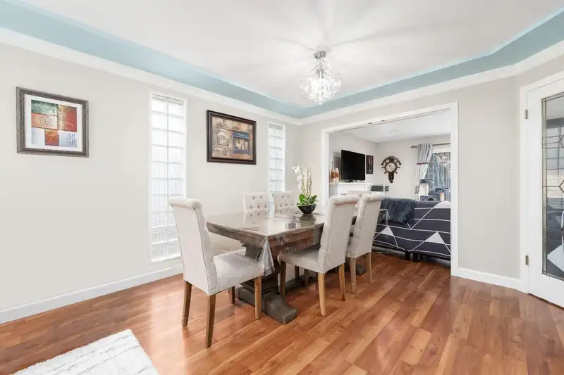10180 RIVER DRIVE - photo 4 of 17