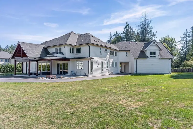 23127 75 AVENUE - photo 3 of 39