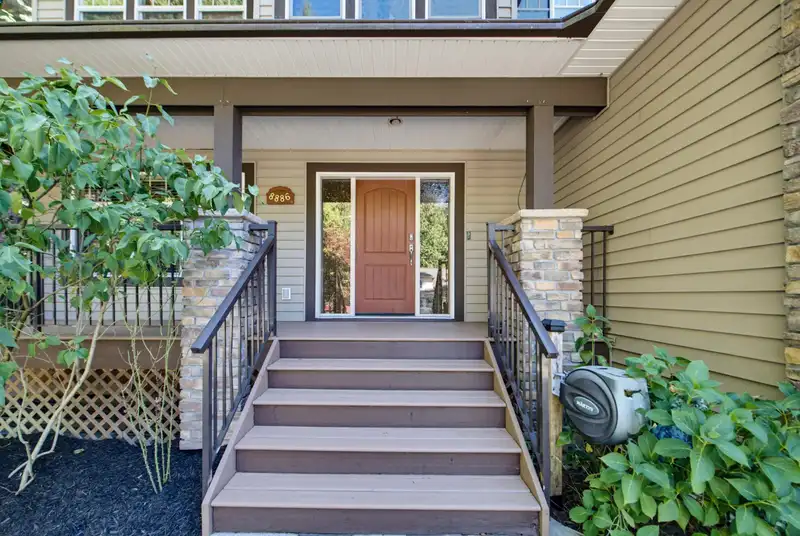 8886 EMIRY STREET - photo 2 of 40