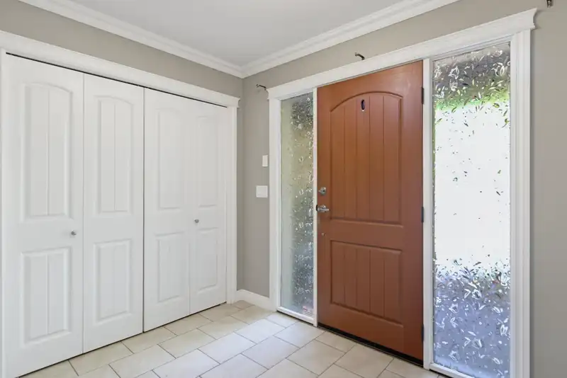 8886 EMIRY STREET - photo 3 of 40
