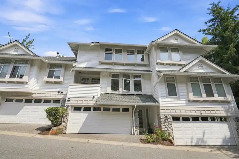 49 15037 58 AVENUE - photo 3 of 37