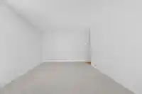208 2024 FULLERTON AVENUE - thumbnail 11