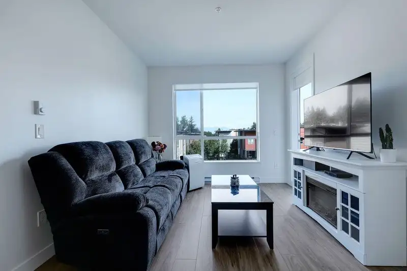 301 18811 72 AVENUE - photo 3 of 36