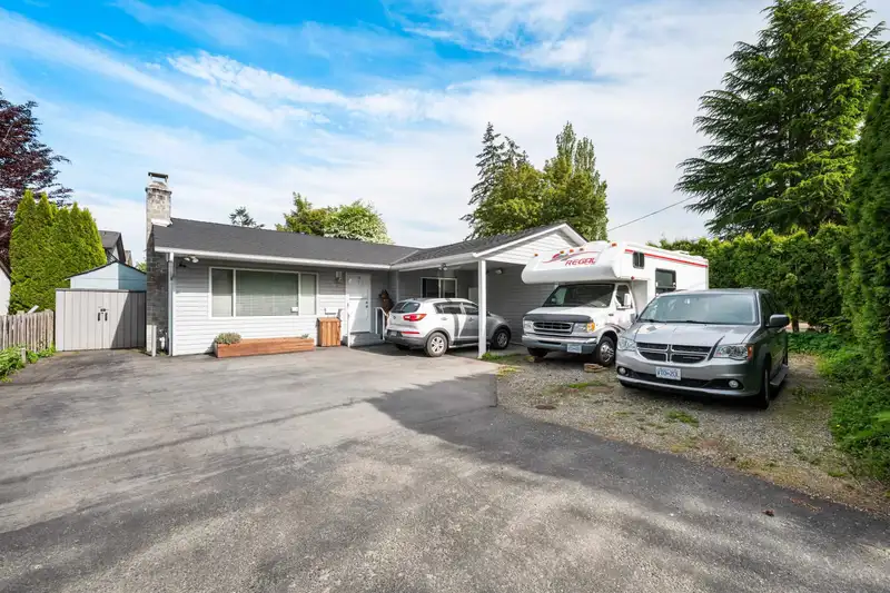 5098 208 STREET - photo 3 of 34