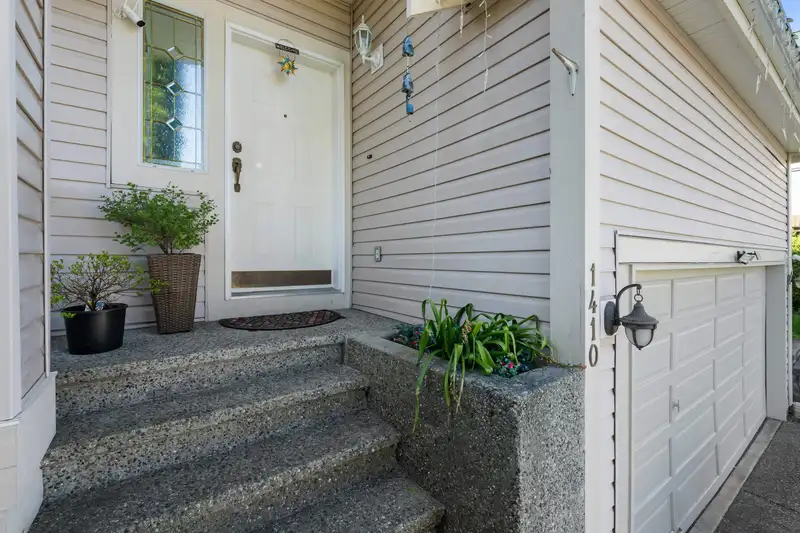 1410 MOUNTAINVIEW COURT - photo 2 of 34