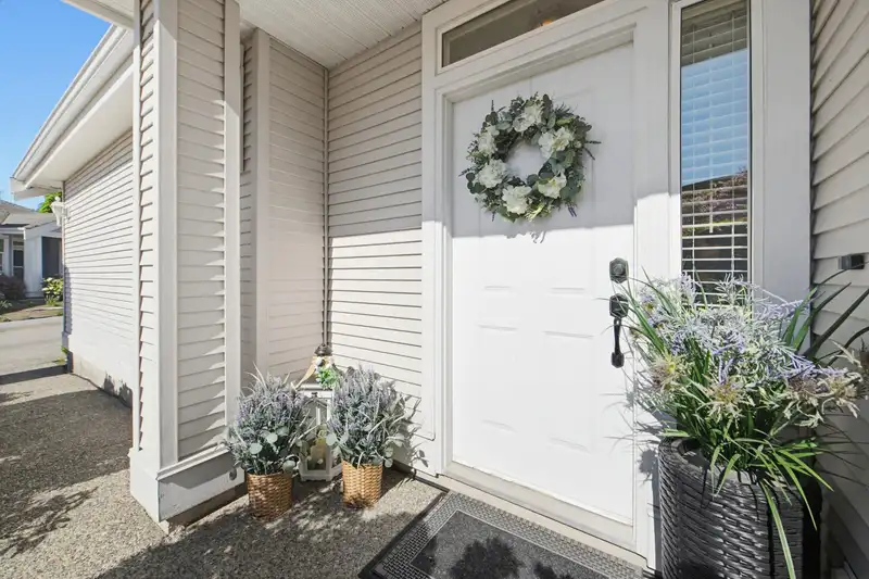 21 20770 97B AVENUE - photo 3 of 39
