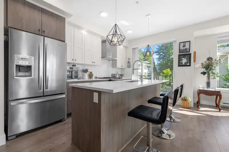 37 24108 104 AVENUE - photo 3 of 40