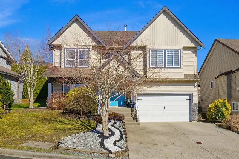 8052 TOPPER DRIVE - photo 1 of 40