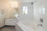 1038 WALLS AVENUE - thumbnail 13