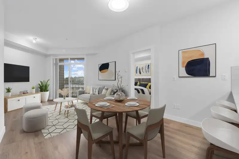 408 20696 EASTLEIGH CRESCENT - photo 1 of 16