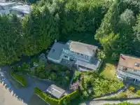 661 ANDOVER CRESCENT - thumbnail 3