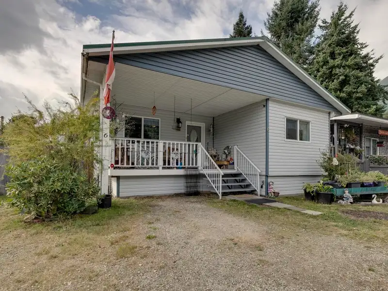 6 41711 TAYLOR ROAD - photo 1 of 36