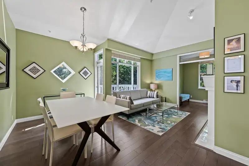 313 1675 W 10TH AVENUE - photo 4 of 30
