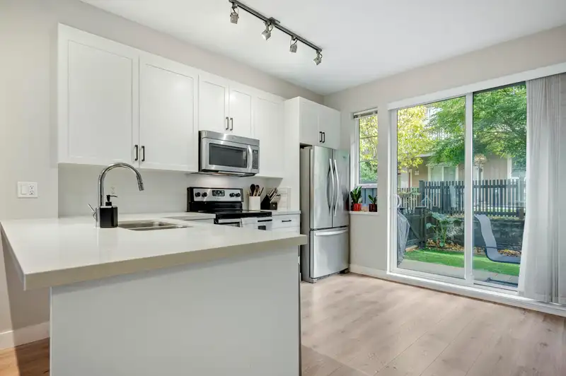 52 4967 220 STREET - photo 3 of 28