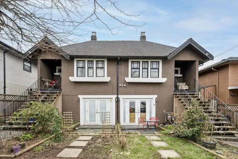 2148 2150 FERNDALE STREET - photo 1 of 36