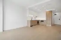 208 8398 OAK STREET - thumbnail 2