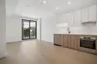208 8398 OAK STREET - thumbnail 8
