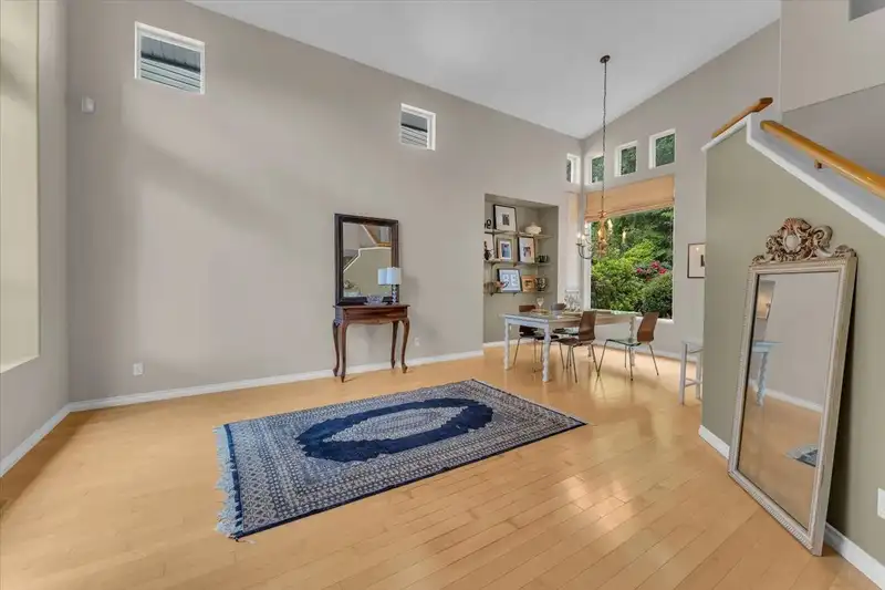 177 ASPENWOOD DRIVE - photo 4 of 30
