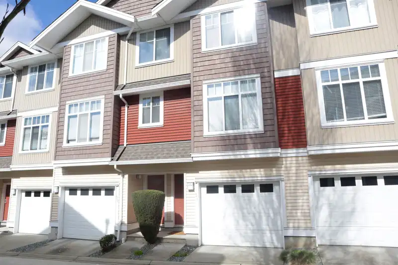 31 19455 65 AVENUE - photo 1 of 22