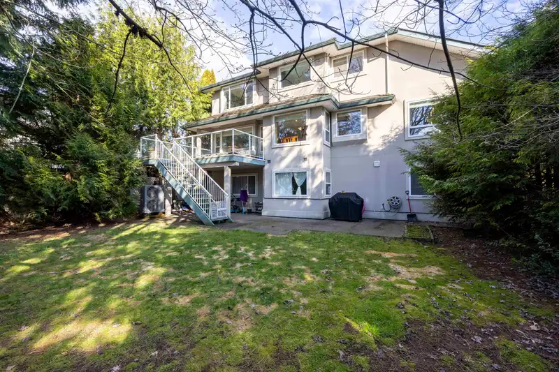 7881 154 STREET - photo 4 of 39