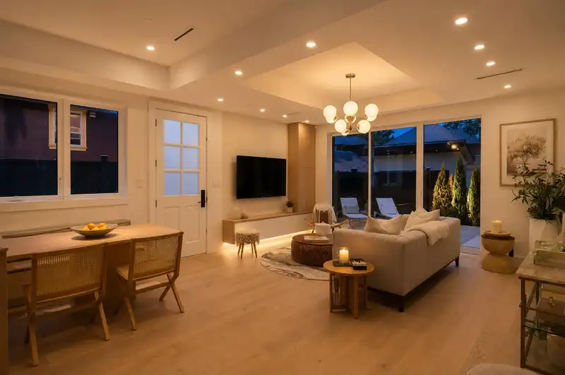 04 6507 CYPRESS STREET - photo 3 of 19