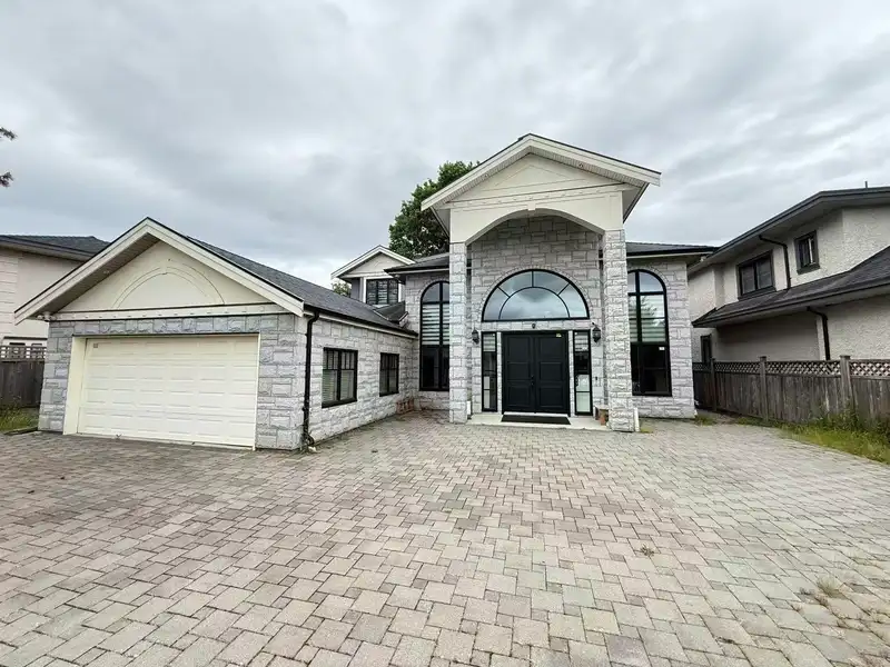 6820 MAYFLOWER DRIVE - photo 2 of 35