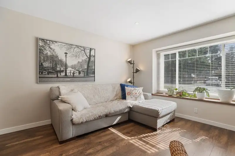 11471 95 AVENUE - photo 4 of 40