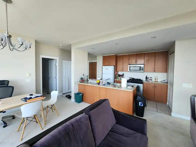 1106 9222 UNIVERSITY CRESCENT - photo 4 of 17