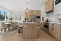 A 7531 DUNSMUIR STREET - thumbnail 10