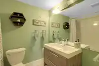 202 1460 MARTIN STREET - thumbnail 13