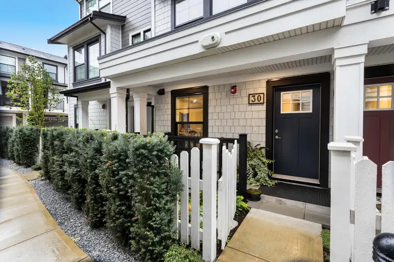 30 9122 KING STREET - photo 1 of 40