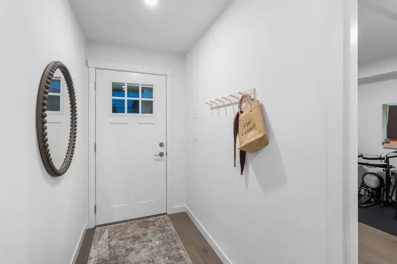 30 9122 KING STREET - photo 2 of 40