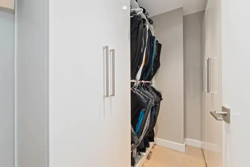 1205 1372 SEYMOUR STREET - photo 3 of 29