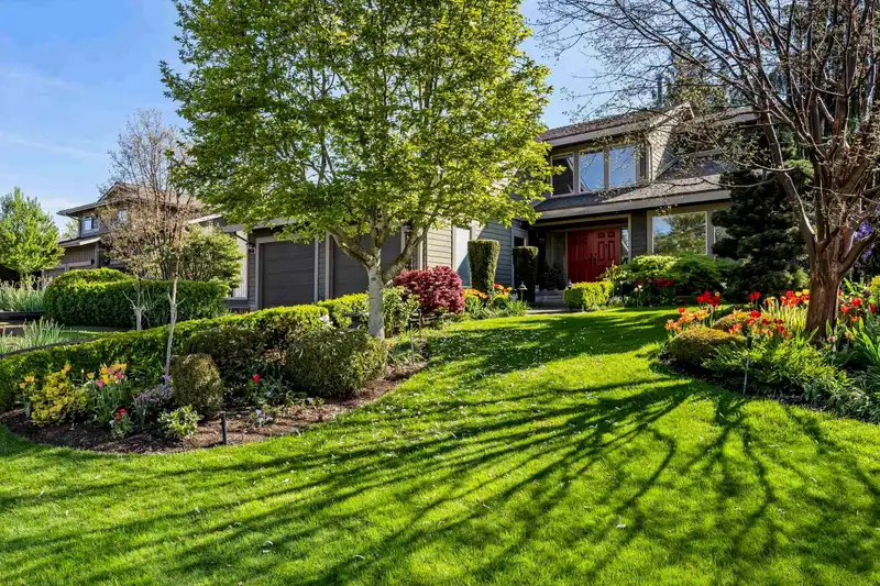 2482 SUNNYSIDE VIEW - photo 3 of 40