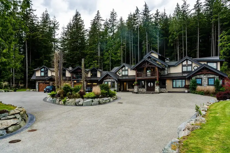 3299 BLACK BEAR WAY - photo 3 of 40