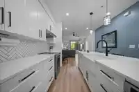 8 21661 88 AVENUE - thumbnail 10