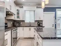7717 211A STREET - thumbnail 9