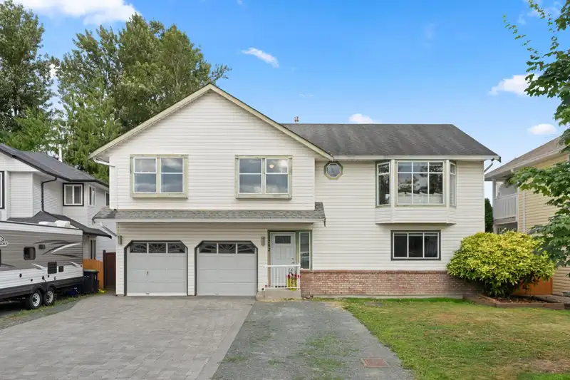 3282 272A STREET - photo 1 of 40