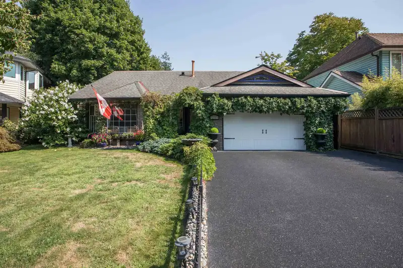 12388 NIKOLA STREET - photo 2 of 40