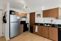 214 1330 BURRARD STREET - thumbnail 10