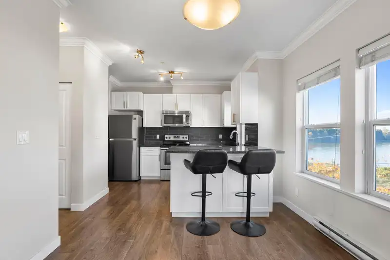301 11580 223 STREET - photo 1 of 31