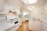 203 7600 FRANCIS ROAD - thumbnail 3