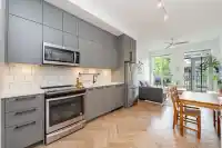 202 14968 101A AVENUE - thumbnail 1