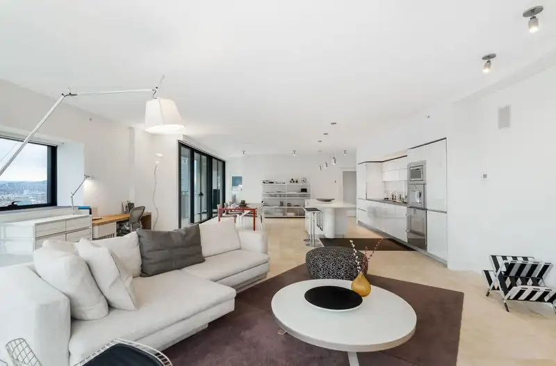 2401 838 W HASTINGS STREET - photo 4 of 40