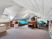 2076 TURNER STREET - thumbnail 15